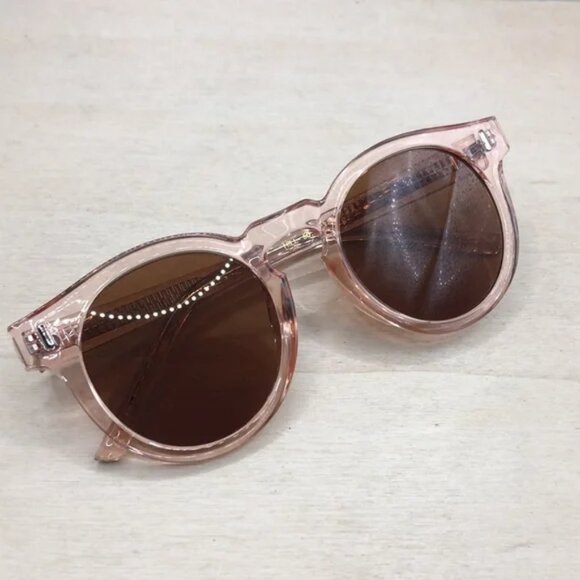 Bonnie Clyde The Hill Sunglasses Round Shades Sheer Crystal Pink - Picture 1 of 9